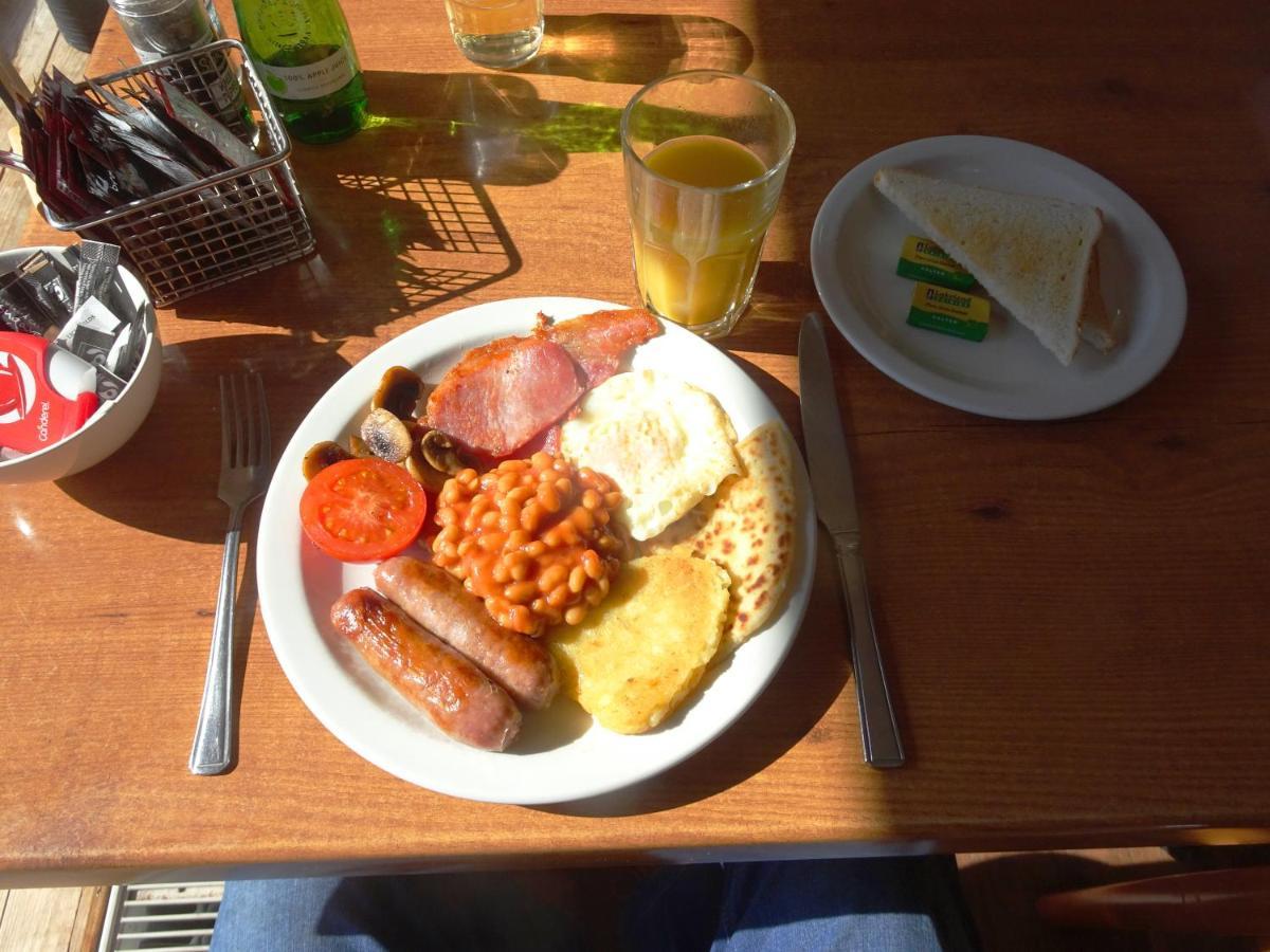 Black Burn Lodge B & B Newcastleton Екстер'єр фото