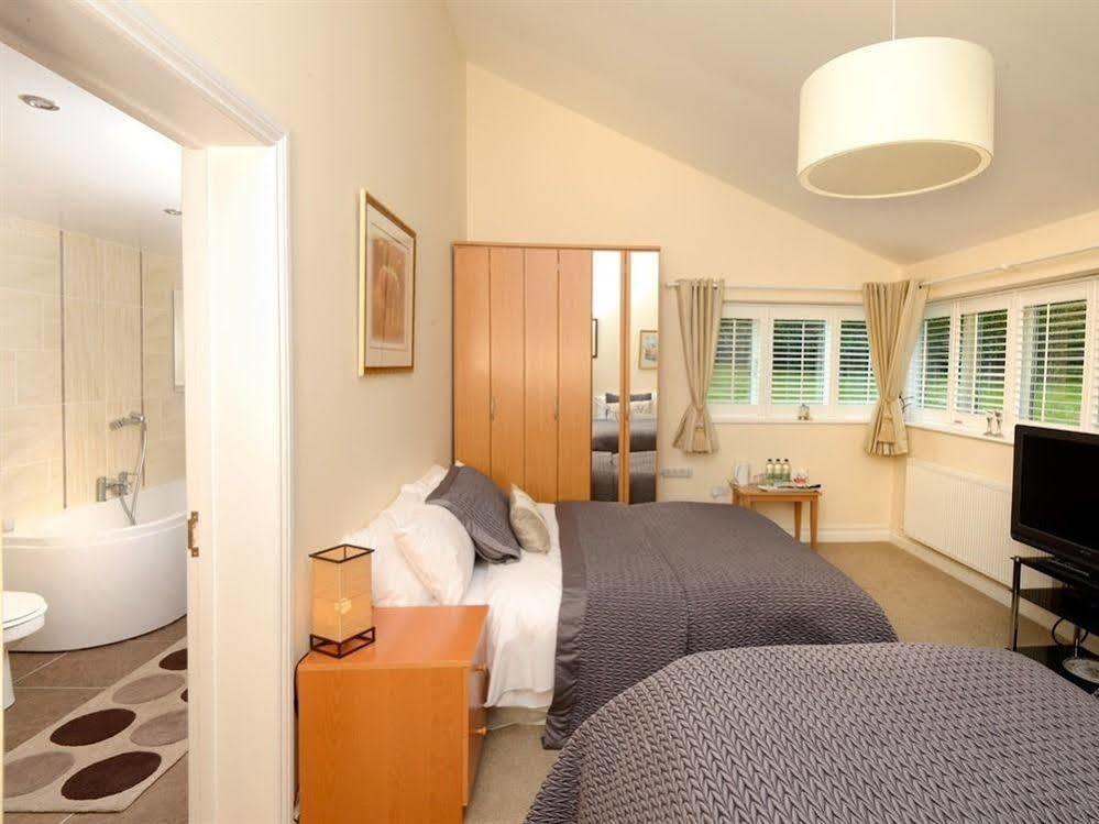 Black Burn Lodge B & B Newcastleton Екстер'єр фото